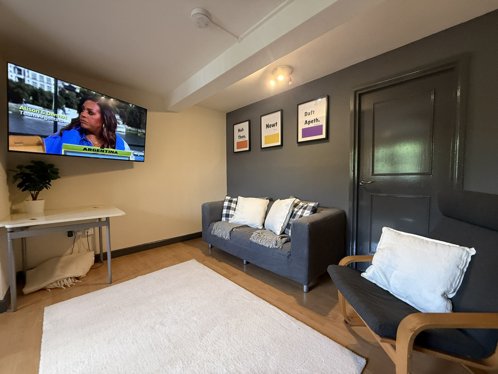 Lounge at 3A Ainsley Court